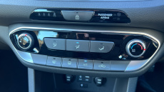 Hyundai I30 Fastback 1.4T GDI SE Nav 5dr Petrol Hatchback